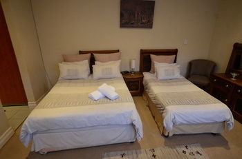 Norscot Manor Guest Lodge Sandton Ngoại thất bức ảnh