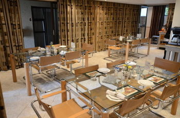 Norscot Manor Guest Lodge Sandton Ngoại thất bức ảnh