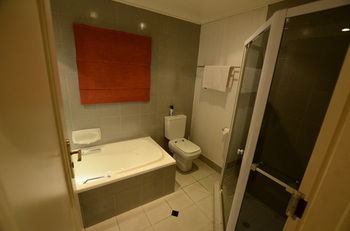 Norscot Manor Guest Lodge Sandton Ngoại thất bức ảnh